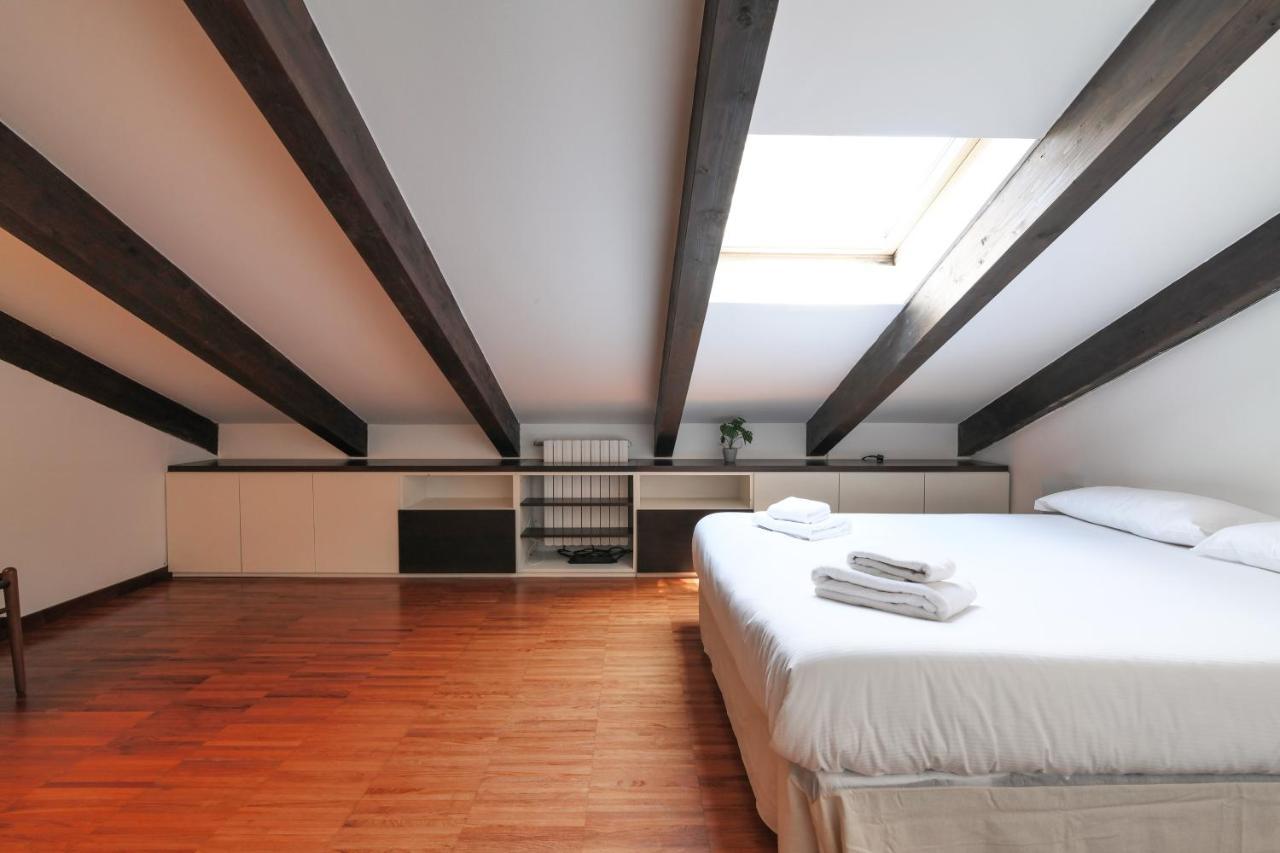 Ferienwohnung Primopiano - Alzaia Mailand Exterior foto
